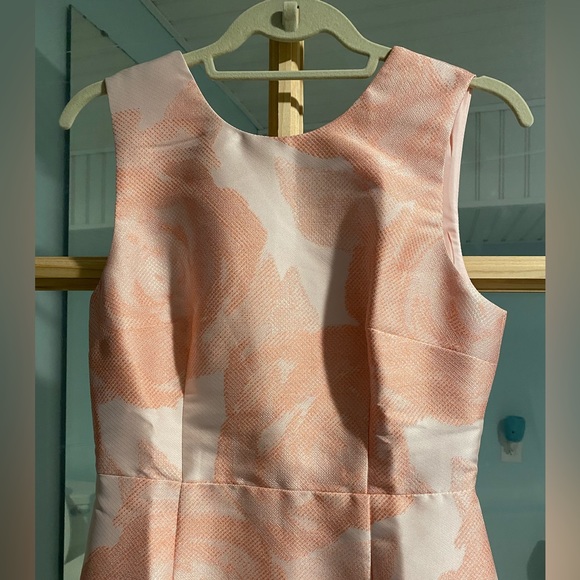 Hutch Lynn Dress - Picture 2 of 5